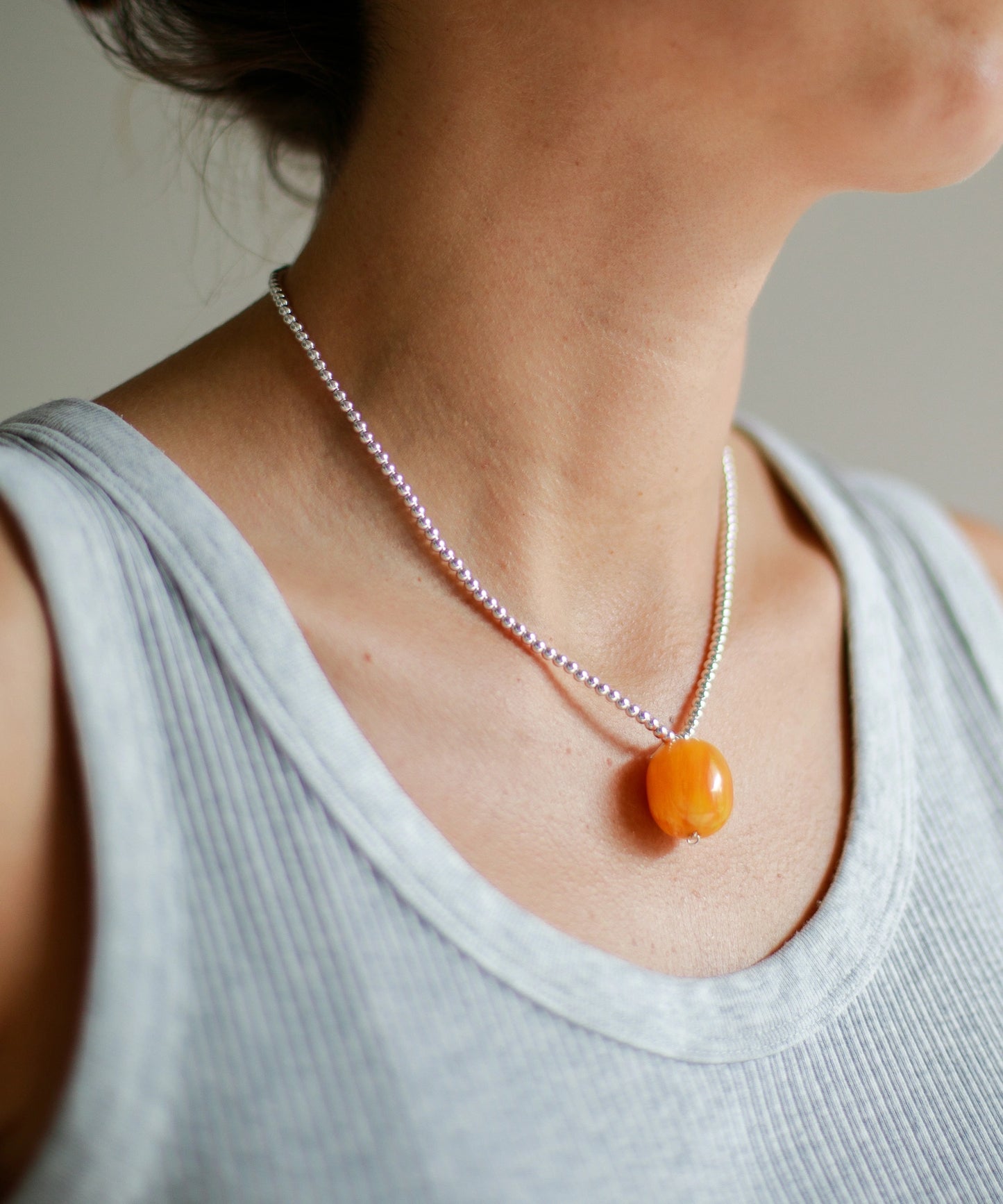 Collar Ambelau Silver Beads Amber Pendant