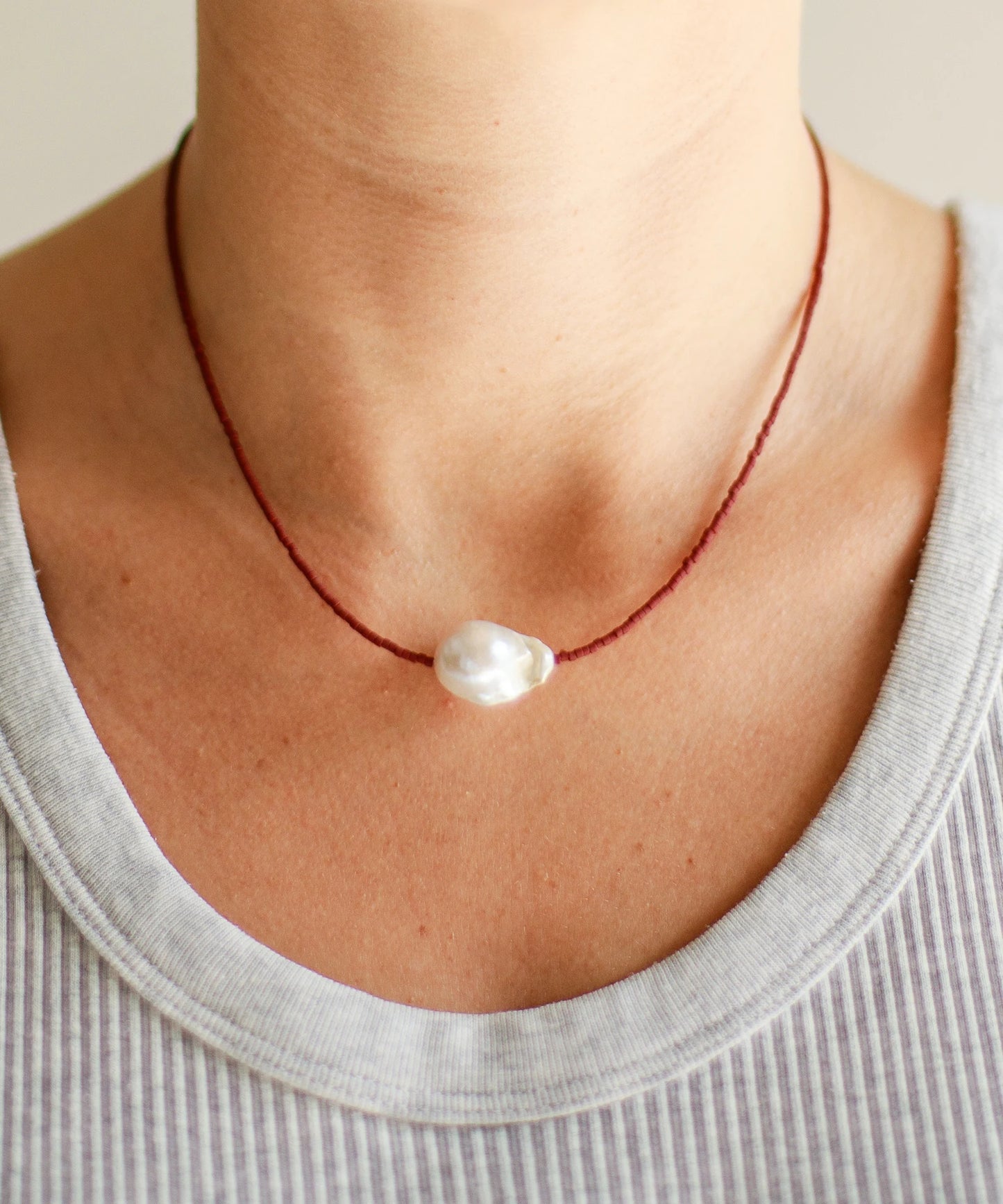 Collar Surigao Pearl and Crystal Beads Brown