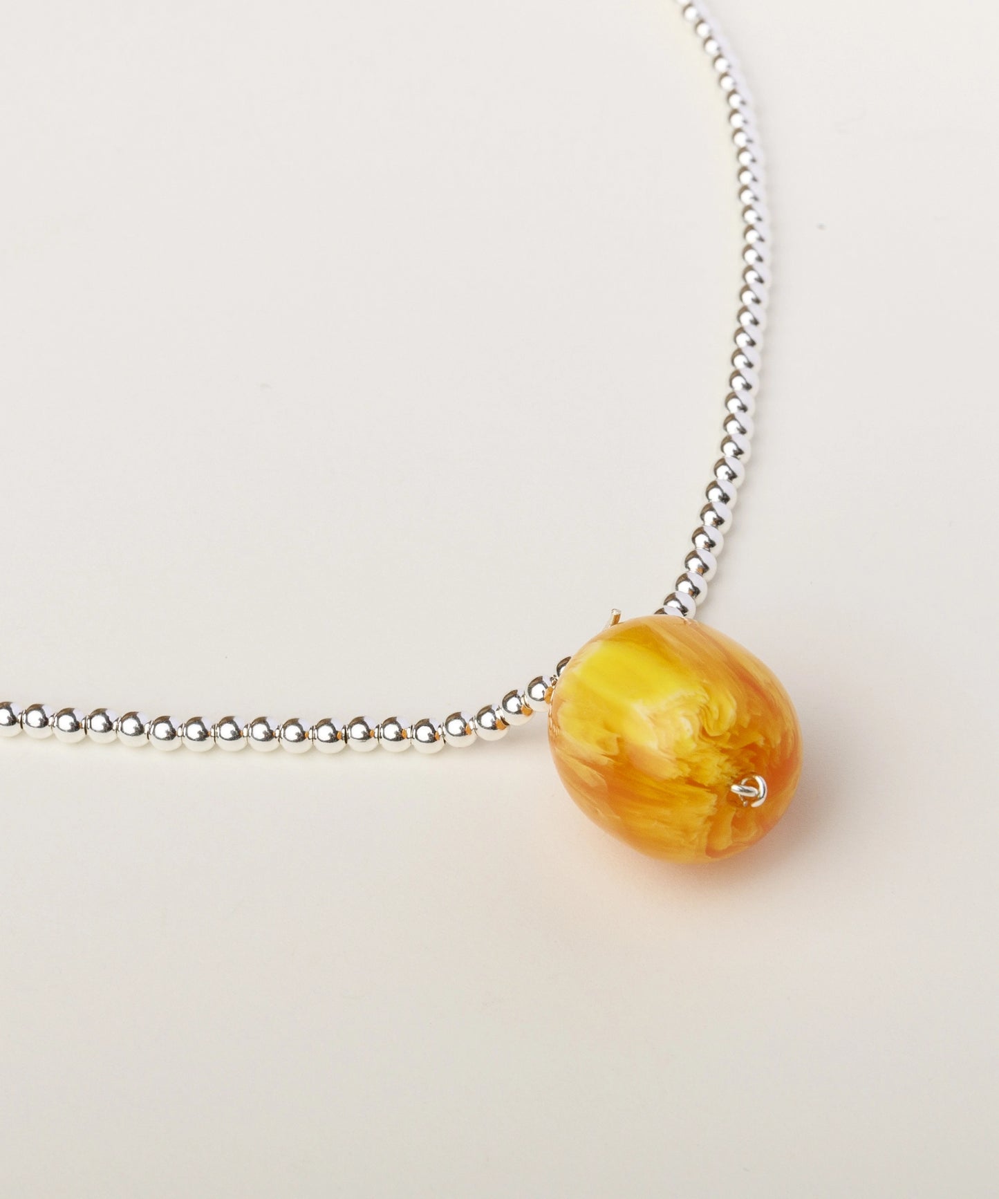 Collar Ambelau Silver Beads Amber Pendant