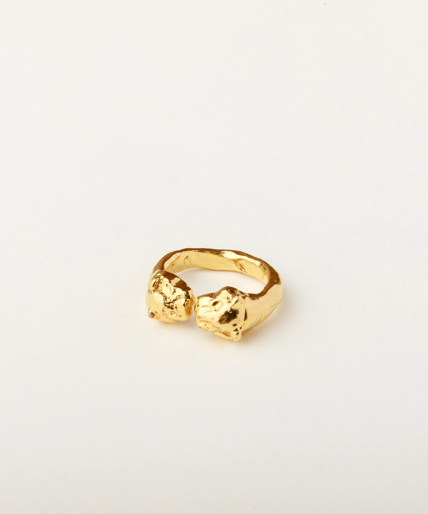 The Two Pumas Ring