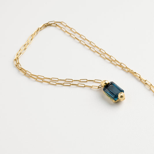The Bond Necklace
