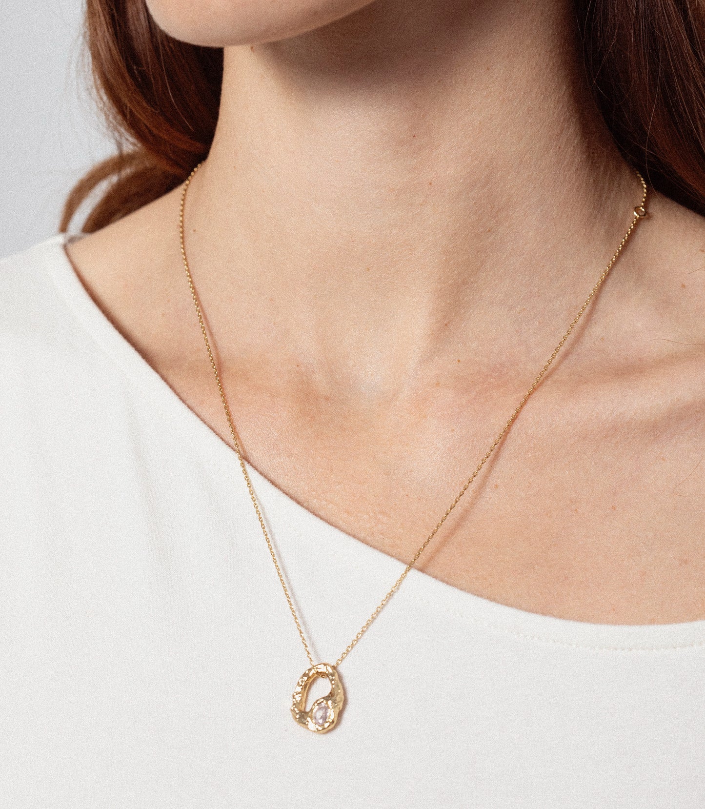 Collar Moon